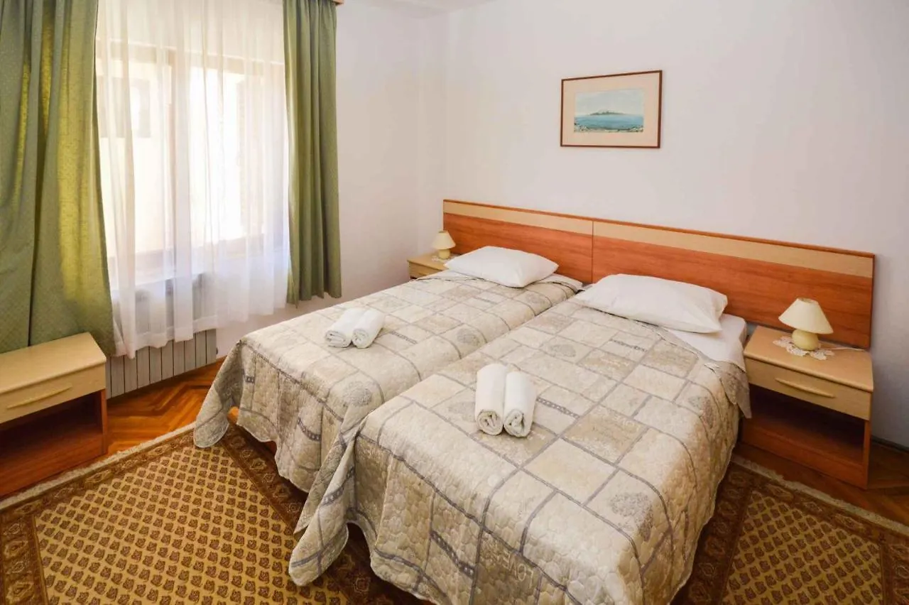 Apartment In Pula/Istrien 11022 Pjescana Uvala